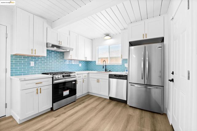 716 Williams Dr, Richmond CA: https://media.crmls.org/mediaz/702d1fcc-a04b-4dca-8558-625a5644203e.jpg