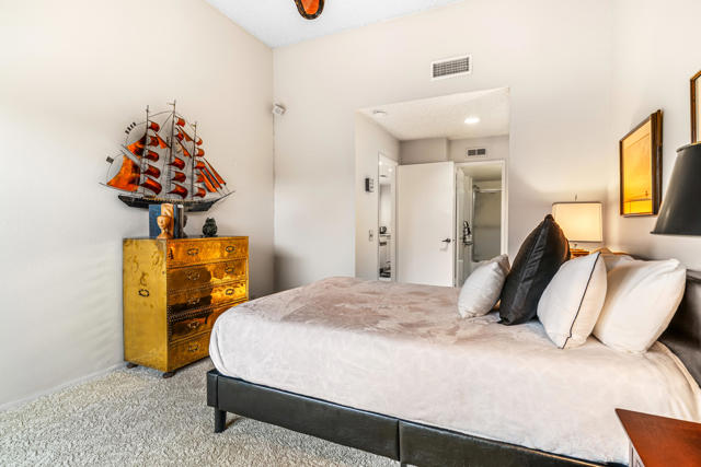 1456 Tiffany Circle N, Palm Springs, CA 92262
