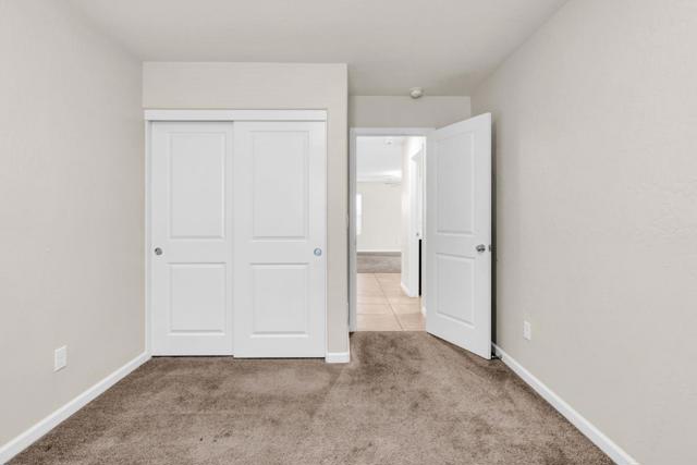 274 White Rim Court, Merced CA: https://media.crmls.org/mediaz/702f1956-3607-46fd-9dca-e525e688cdac.jpg