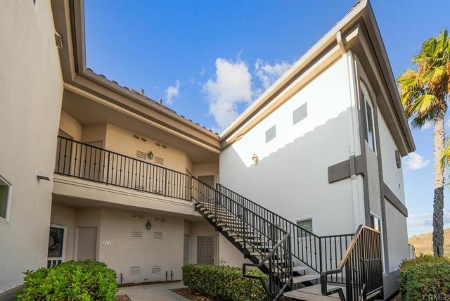 2707 Lake Pointe DR, Spring Valley CA: https://media.crmls.org/mediaz/70305d9f-fc72-4366-b73a-20fe1e28011c.jpg
