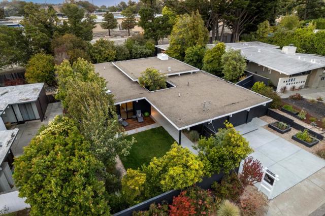1651 Lexington, San Mateo CA: https://media.crmls.org/mediaz/7030ae84-18e4-48d6-8225-4b8b8e71e61a.jpg