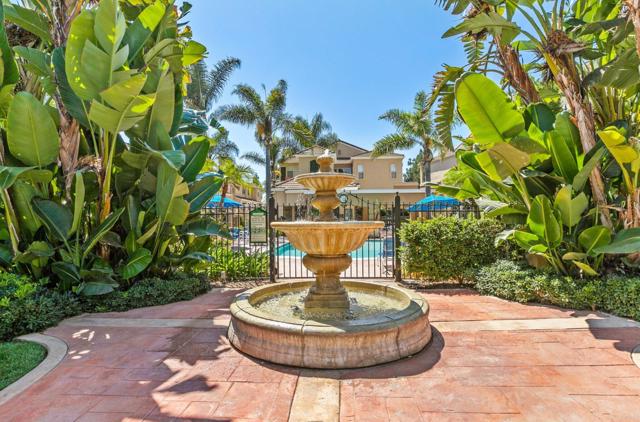 Detail Gallery Image 39 of 42 For 7122 Calabria Ct #E,  San Diego,  CA 92122 - 3 Beds | 2/1 Baths