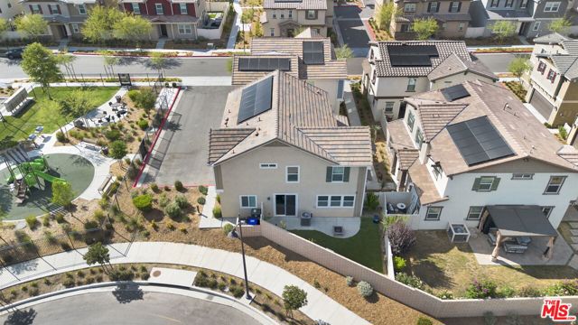 17028 Zion, Santa Clarita CA: https://media.crmls.org/mediaz/7032b7c5-be4b-43e7-8f90-1efd2532e133.jpg