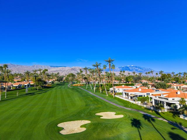 75315 Saint Andrews Court, Indian Wells CA: https://media.crmls.org/mediaz/7032beb1-9940-4c97-87ed-c399f5b3d5ea.jpg