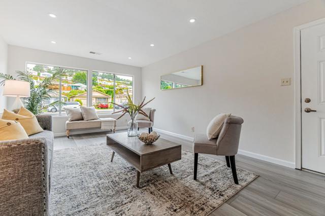 4416 Callan Boulevard, Daly City CA: https://media.crmls.org/mediaz/703615d1-8916-4c54-8d6d-9d54d59cd202.jpg