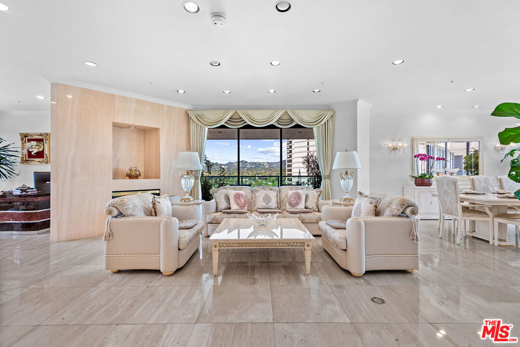 10490 Wilshire Boulevard #1206