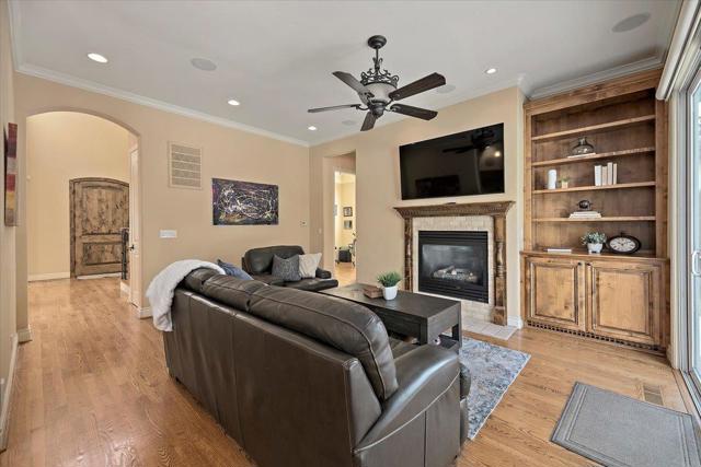 Image 14 of 35 For 933 Lundy Lane