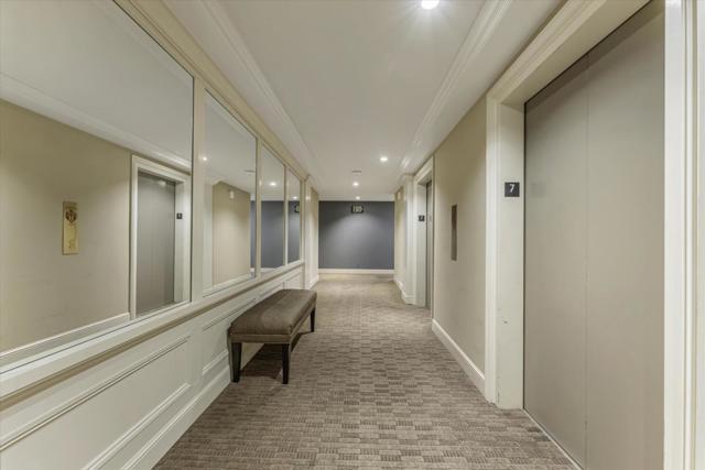 565 Bellevue Avenue, Oakland CA: https://media.crmls.org/mediaz/70383b17-1601-4a22-9253-d3e92d5e4252.jpg