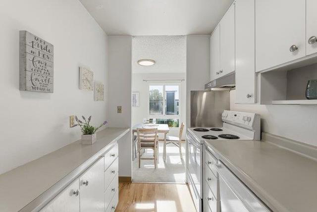 819 N Humboldt Street, San Mateo CA: https://media.crmls.org/mediaz/703847bf-36b4-4b8c-88c6-21a43a219c79.jpg