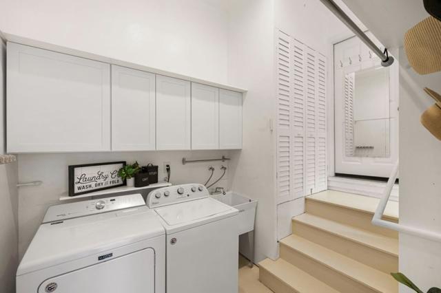 751 Skyline Drive, Daly City CA: https://media.crmls.org/mediaz/7038e944-09b9-4c6b-82a2-23e0faca0b87.jpg