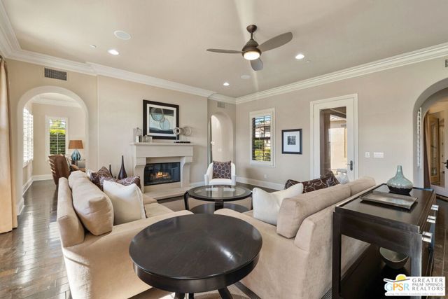 4420 Esplanade Lane, Palm Springs CA: https://media.crmls.org/mediaz/7038ea17-0010-4c1e-977f-63e86b67f92c.jpg