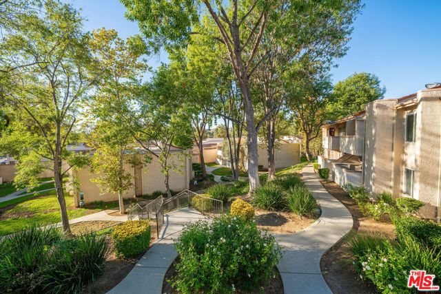 28915 Thousand Oaks Boulevard, 293 photo 2