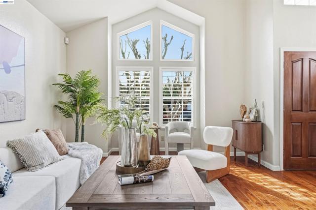 Image 9 of 60 For 280 Summerford Cir