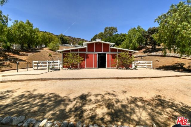 Drew Fenton | 25700 Mulholland Highway Calabasas CA | MLS: 7341247