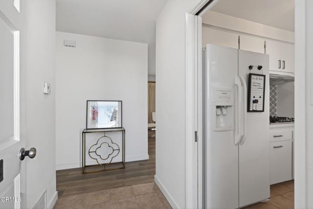 Detail Gallery Image 5 of 44 For 4716 S B St, Oxnard,  CA 93033 - 3 Beds | 1/1 Baths