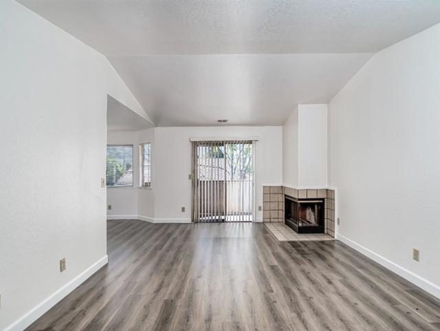 3460 Wine Cask Way, San Jose CA: https://media.crmls.org/mediaz/703a4fc3-cb2e-4200-8ae0-0f397736b748.jpg