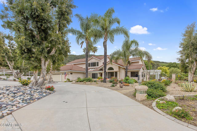 790 Spring Canyon Place, Thousand Oaks CA: https://media.crmls.org/mediaz/703b0b71-4fa4-4f5a-95f9-f31040e8d5ad.jpg