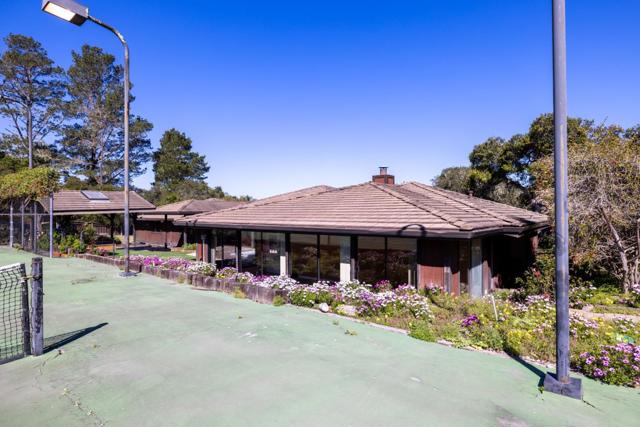 1474 Deer Flat Road, Monterey CA: https://media.crmls.org/mediaz/703cc8a4-223f-4389-b51d-57b12b7a2389.jpg