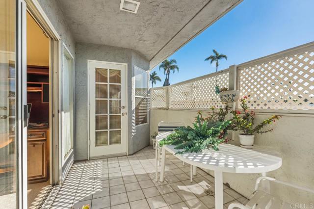 Detail Gallery Image 39 of 54 For 966 C Ave, Coronado,  CA 92118 - 2 Beds | 2 Baths