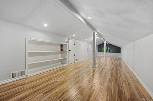 713 Quiet Hills Farm Road, Escondido CA: https://media.crmls.org/mediaz/703d5afa-e985-4f19-af4a-149785bc6247.jpg