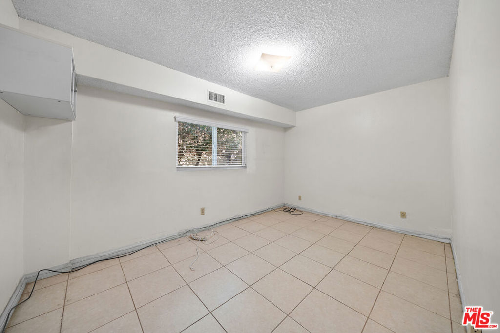 MLS #25618455 image #12