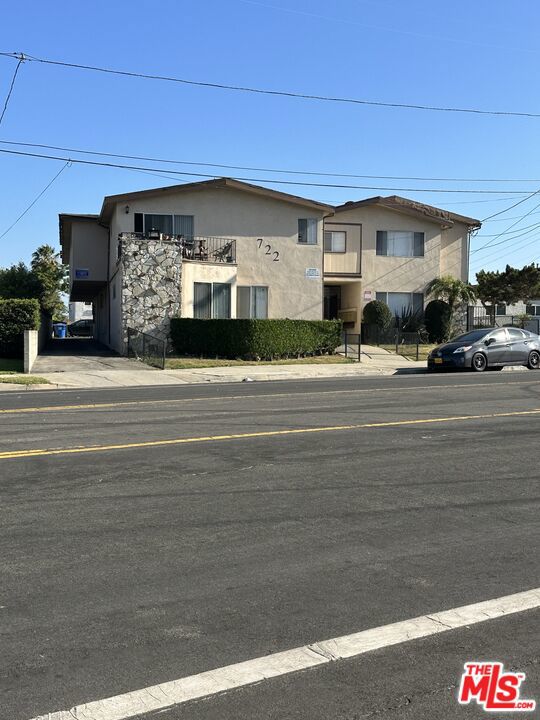 722 Laconia Boulevard, Los Angeles, CA 90044