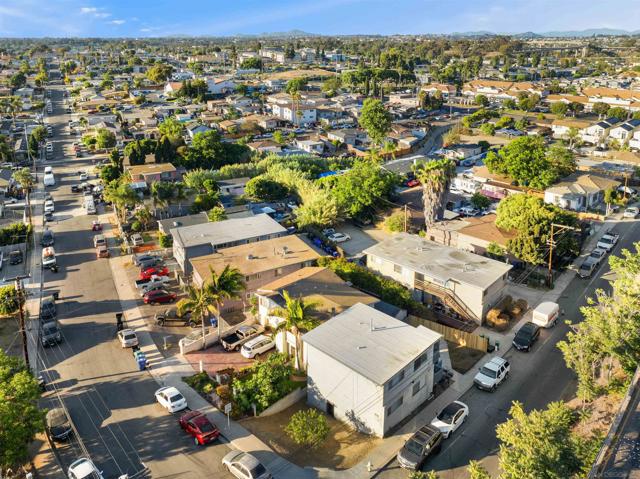 4204 06 Division St, San Diego CA: https://media.crmls.org/mediaz/703e7ff1-1348-45ff-b31a-e1b7c9e32311.jpg