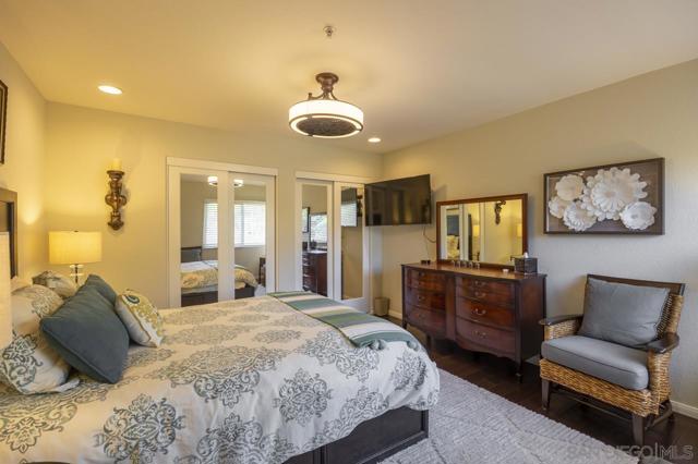 3245 Brookside Ln, Encinitas CA: https://media.crmls.org/mediaz/70409c05-9f8d-4092-8fe6-e4cc16457f87.jpg