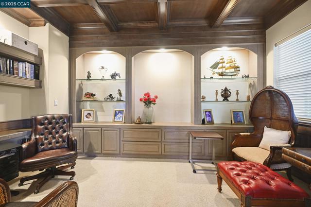 1105 Peacock Creek Dr, Clayton CA: https://media.crmls.org/mediaz/704122ce-609d-4c7a-a231-0ad09c8aa2a6.jpg
