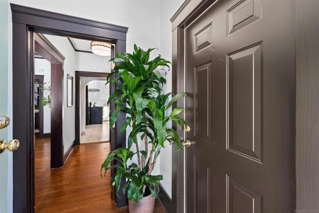 2445 47 A Street, San Diego CA: https://media.crmls.org/mediaz/7041ad0c-9e8a-44c5-b207-4f2e7ca9edcc.jpg