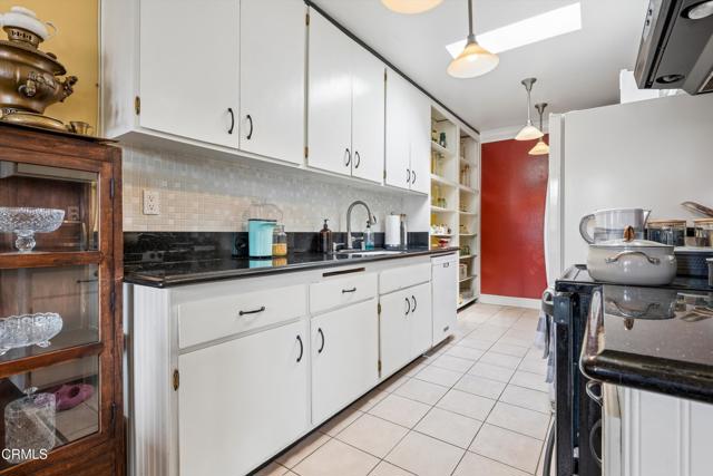 Detail Gallery Image 9 of 27 For 125 S Sierra Madre Bld #304,  Pasadena,  CA 91107 - 2 Beds | 2 Baths
