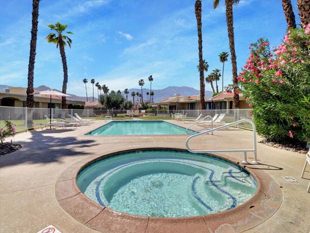 35738 Calle Montigo, Cathedral City CA: https://media.crmls.org/mediaz/7042e731-269a-48be-a08f-26513be989c6.jpg