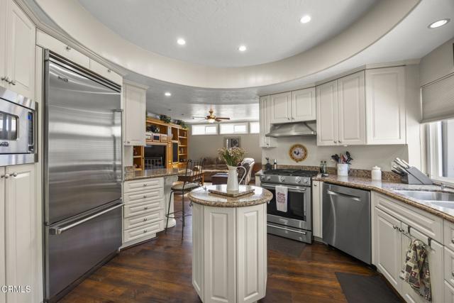 Detail Gallery Image 5 of 65 For 7835 Marin Ln, Ventura,  CA 93004 - 4 Beds | 2/1 Baths