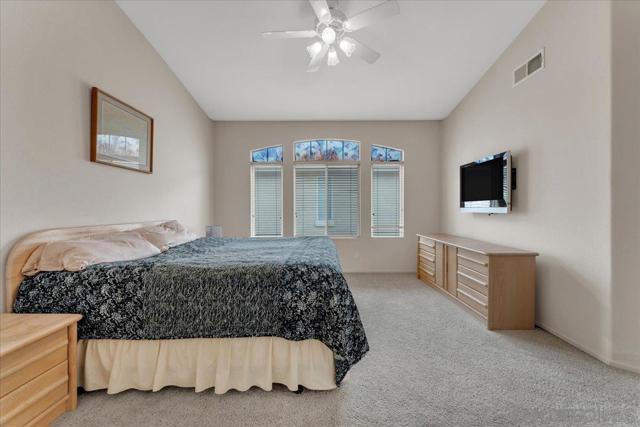 938 Camino De La Reina, San Diego CA: https://media.crmls.org/mediaz/7043a9b4-2507-4120-9a22-9822ce055f1e.jpg