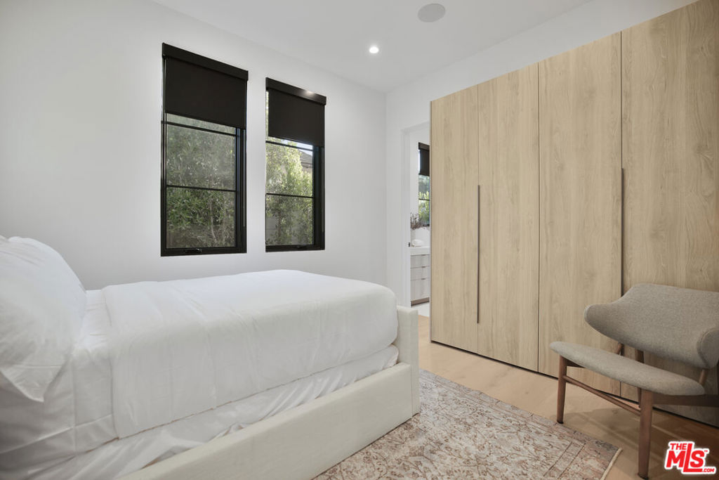 MLS #25619867 image #43