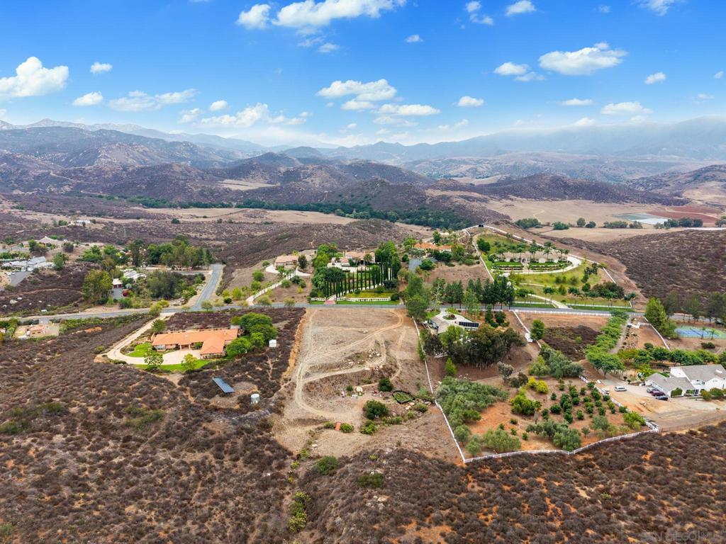 MLS #250040231SD image #11