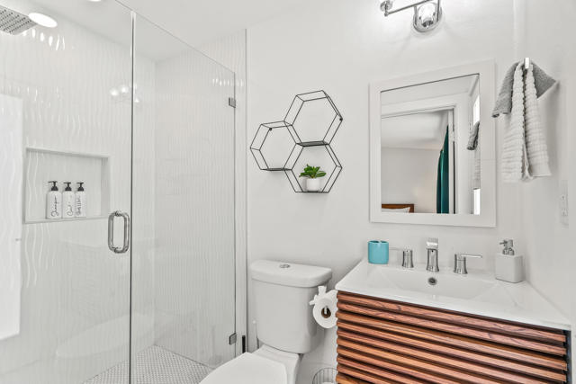 835 Rosa Parks Road, Palm Springs CA: https://media.crmls.org/mediaz/704613a8-5f83-4fcf-9447-09c02f36826e.jpg