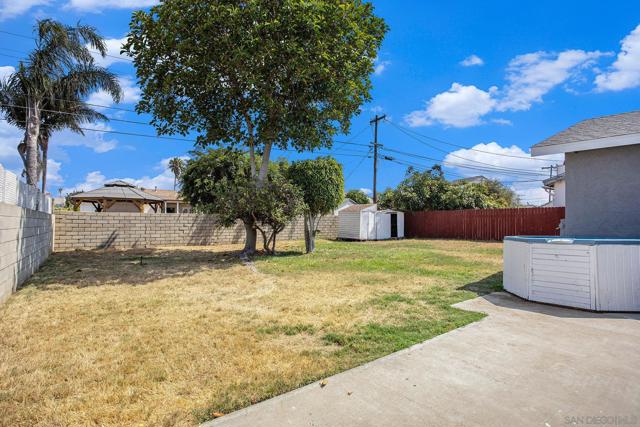634 Spruce Ave, Imperial Beach CA: https://media.crmls.org/mediaz/704639e9-cc87-4a14-ac03-eb9b64837b23.jpg
