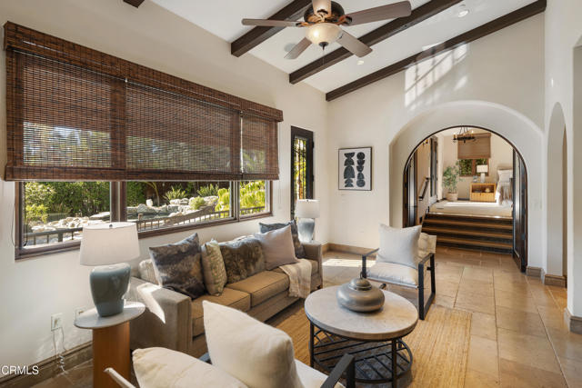 Detail Gallery Image 11 of 50 For 5065 Indianola Way, La Canada Flintridge,  CA 91011 - 5 Beds | 5/2 Baths