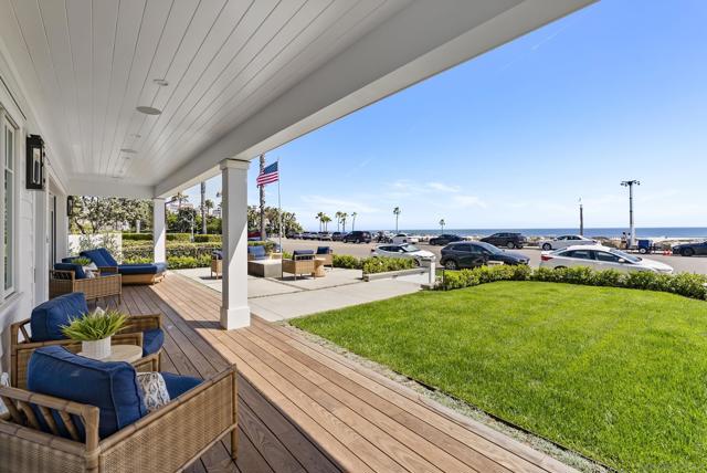 1059 Ocean Blvd, Coronado CA: https://media.crmls.org/mediaz/7046fb53-e766-42af-891b-ee6b693899be.jpg