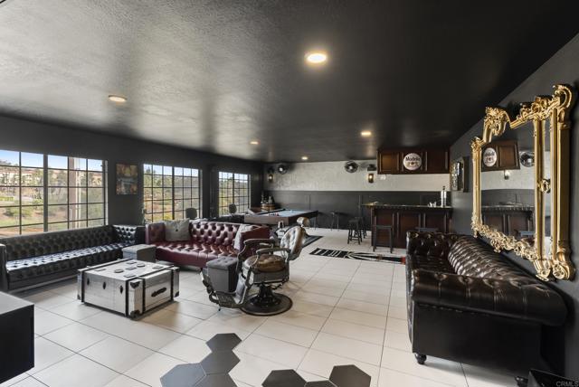 Detail Gallery Image 22 of 71 For 9309 Hillside, Spring Valley,  CA 91977 - 6 Beds | 5 Baths