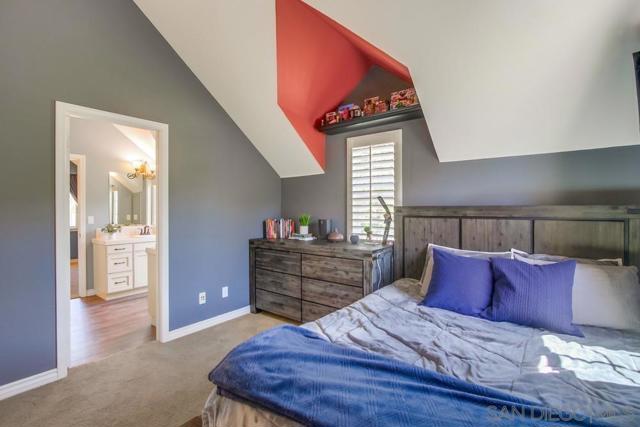 3515 CAMINO CEREZA, Carlsbad CA: https://media.crmls.org/mediaz/70472b5a-ff12-40f4-8b75-3377437e2b46.jpg