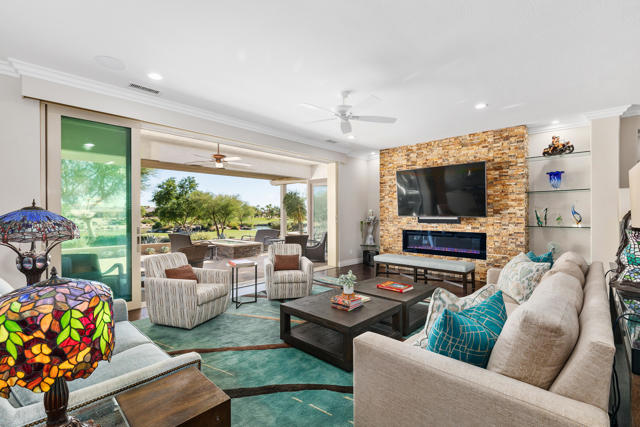 D89476A1-188C-4009-AB83-5D52218A08F0