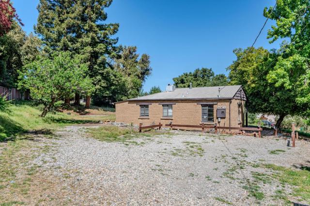 25561 University Court, Hayward CA: https://media.crmls.org/mediaz/7047f268-9fe1-4ae9-8e2a-be7746e9bd19.jpg