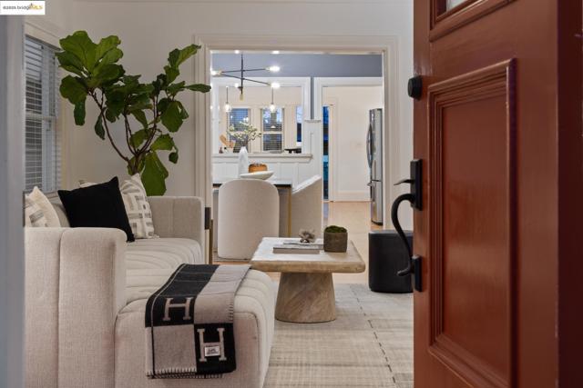 479 41st St, Oakland CA: https://media.crmls.org/mediaz/70480334-c589-46d6-ae3b-78b3a7a369c8.jpg