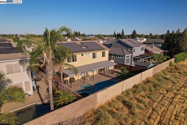 907 MAGGIORE LANE, Manteca CA: https://media.crmls.org/mediaz/7049f2be-170f-4625-9ef5-0eb89c1ffd09.jpg