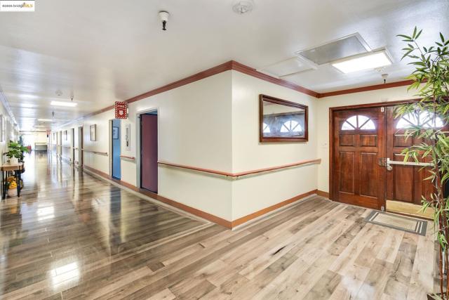 18905 Standish Ave, Hayward CA: https://media.crmls.org/mediaz/7049fb3b-6095-4f4d-b11d-6d0244f13727.jpg