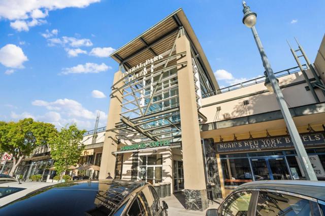 10 9th Avenue, San Mateo CA: https://media.crmls.org/mediaz/704a2da1-2768-46fe-b15c-1f2d259776e6.jpg