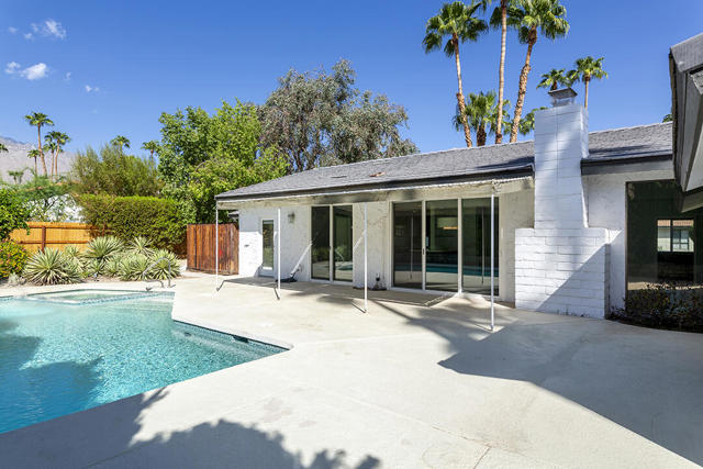 2963 E Orella Circle, Palm Springs, CA 92264