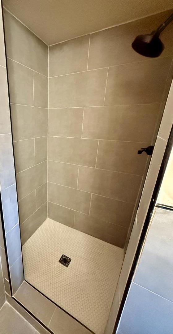 315 King Street, Redwood City CA: https://media.crmls.org/mediaz/704bd263-0c9f-4600-a122-053b649963d5.jpg